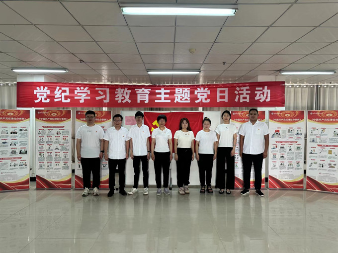 正面合影，少曉皓媛無黨徽_副本.jpg